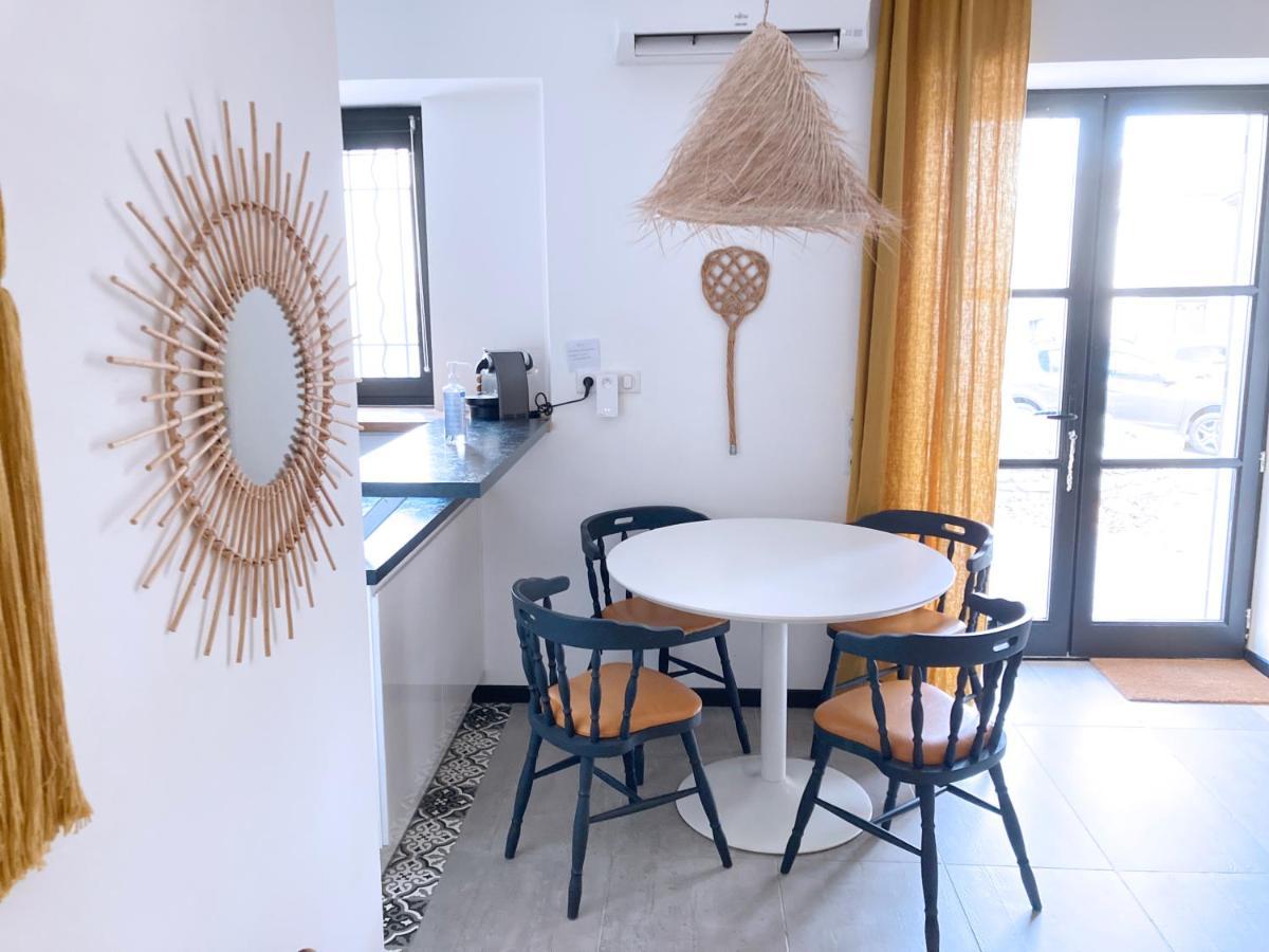 Residence Du Platane Сен-Лоран-дез-Арбр Екстериор снимка
