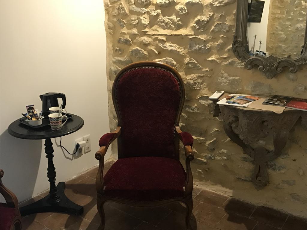 Residence Du Platane Сен-Лоран-дез-Арбр Екстериор снимка